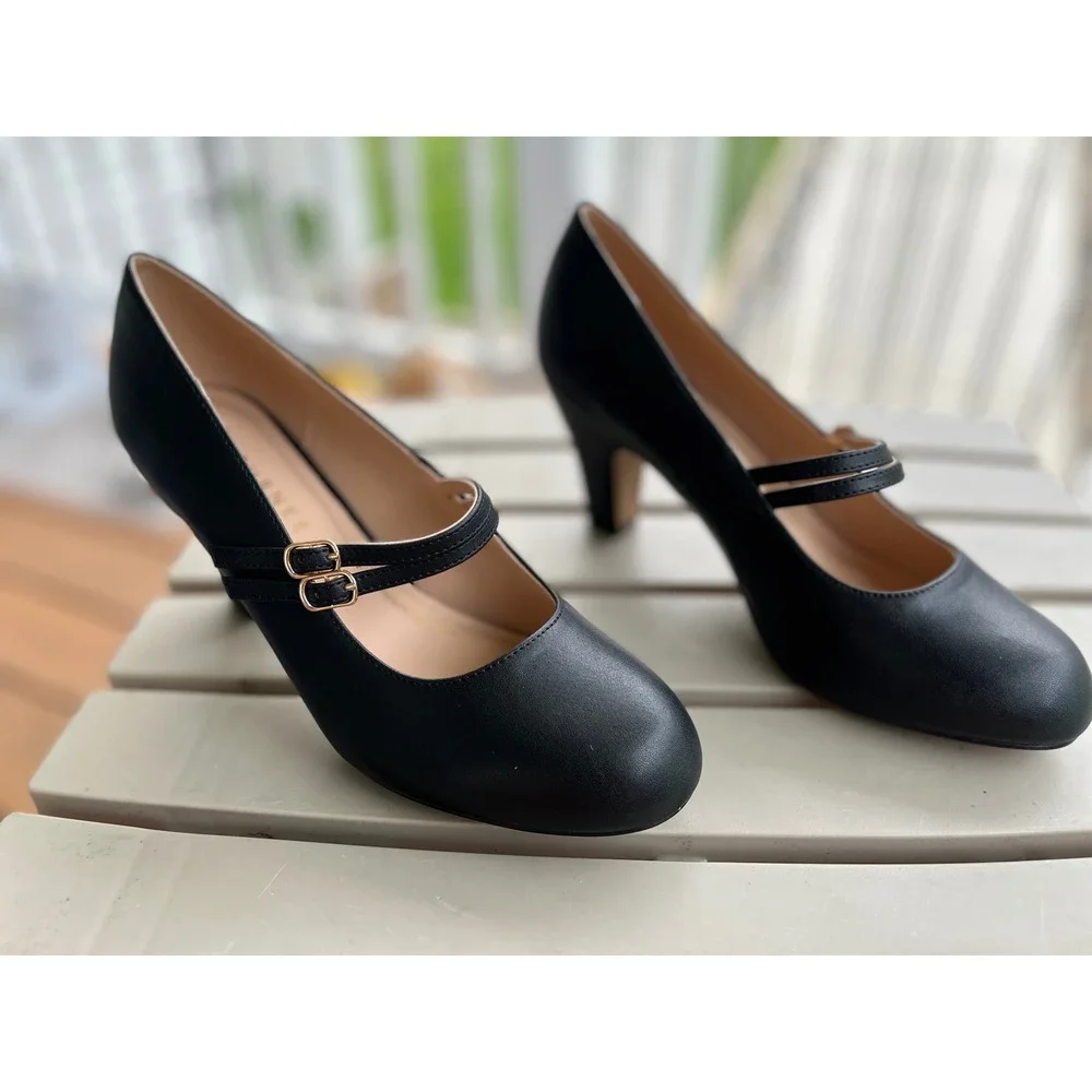 Journee Collection Windy-WD Black Mary Jane Pumps Wide Width 8.5 Vegan Leather